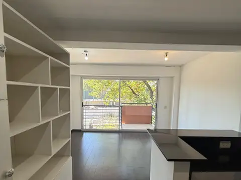 Departamento en alquiler 2amb en Barrio Chino s-pso Fte bcon COCHERA