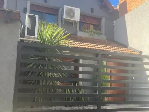 Toscano al 600. Venta Casa. Villa Sarmiento