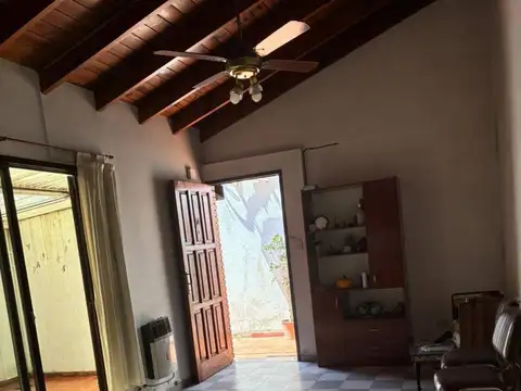 Depto Tipo Casa en Venta en Lomas del Mirador, USD 46.000