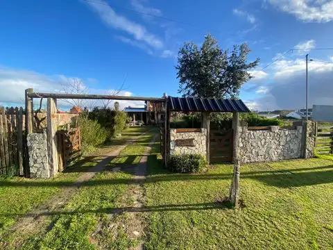 VENTA BLOCK CASA 2 AMB + DEPTO MONO EN SANTA ELENA