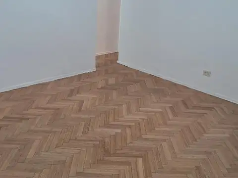 Av Cnel Diaz 2400, Piso 5