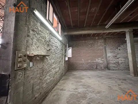 Alquiler de Depósito y Salón Comercial