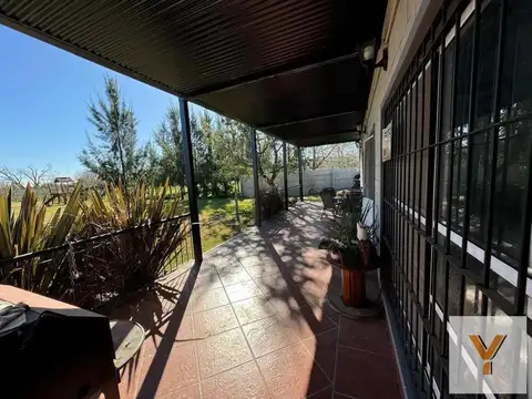 Casa quinta en venta - 3 Dormitorios 1 Baño - La Plata