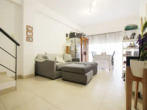 Depto Tipo Casa en Venta 19 años