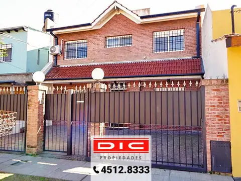 Chalet 3 dormitorios Venta - Villa Adelina