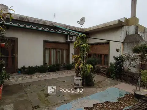 Casa 3 ambientes. | CARLOS ECHAGUE 7977