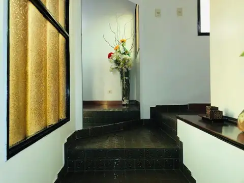 Departamento 5 ambientes con 2 baños