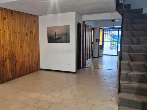 Castro Barros 2200