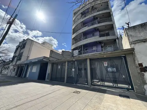 Alquiler Monoambiente con cochera Lanús Oeste