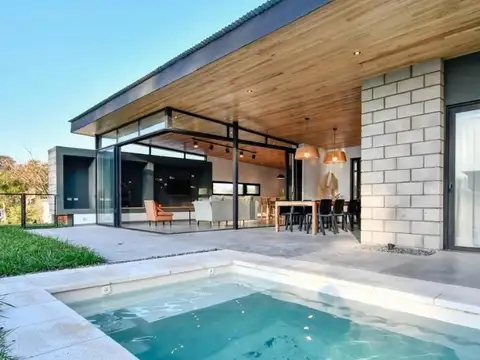 Casa en Alquiler de 3 dormitorios