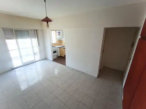 VTA MONOAMBIENTE LUMINOSO 23M2 en RAMOS MEJIA