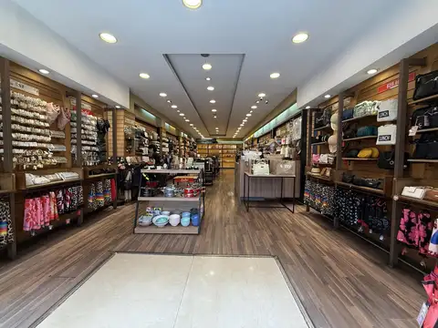 Santa Fe al 1300 (Uruguay y Talcahuano)