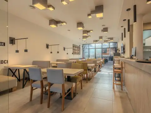 VENTA LOCAL COMERCIAL EN IMPORTANTE AVENIDA