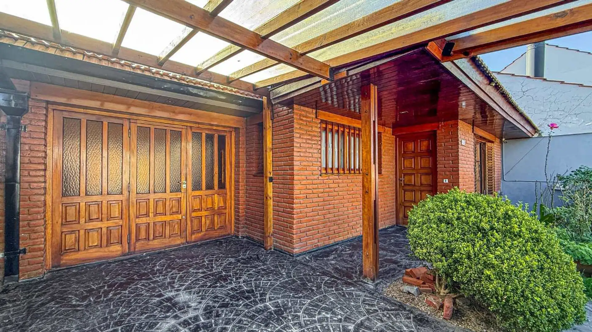 VENTA CASA 3 AMBIENTES PARQUE LURO QUINCHO PATIO