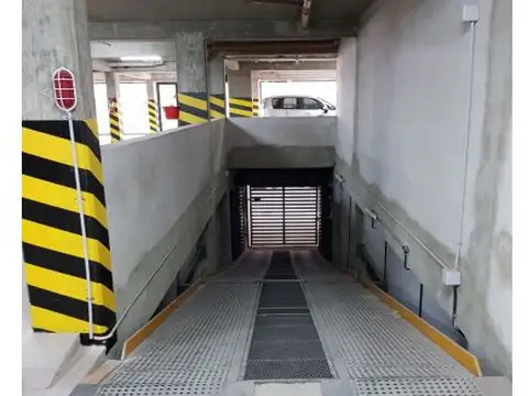 PARAGUAY 1400 Cochera cubierta Edificio