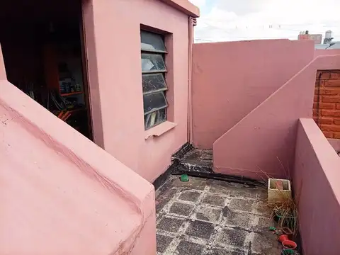 Depto Tipo Casa en Venta 46 años