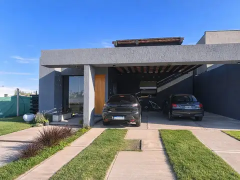Casa en Venta en Mayor Drummond, Lujan de Cuyo