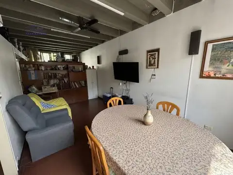 Gran tipo casa 3 amb. con 2 patios y cochera