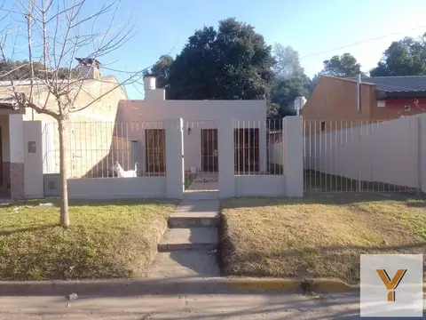 Casa en venta - 1 Dormitorio 1 Baño - 300Mts2 - Castelli