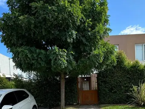 Casa 3 Dorm, Galería, Parrilla y Pileta Casas Santa María