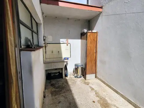Depto Tipo Casa en Venta 50 años
