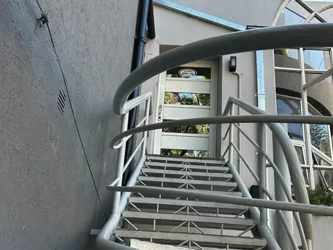 Oficina en Alquiler en Hurlingham, $ 350.000