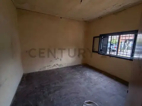 DEFENSA 1700, Piso 0