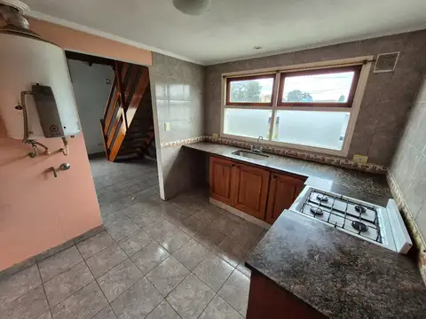 Depto Tipo Casa en Alquiler de 3 dormitorios