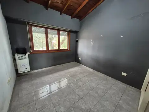 Depto Tipo Casa en Alquiler con 1 cocheras