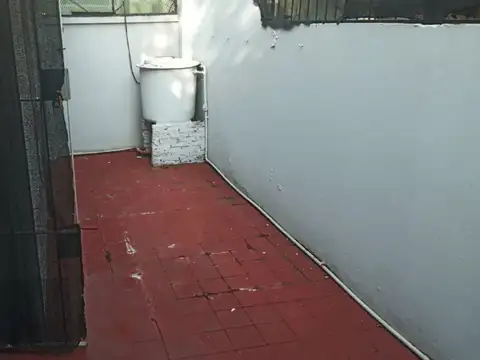 Depto Tipo Casa en Venta en Santos Lugares, USD 85.000