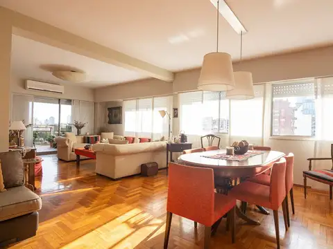 Luminoso 4 ambientes con escritorio y cochera