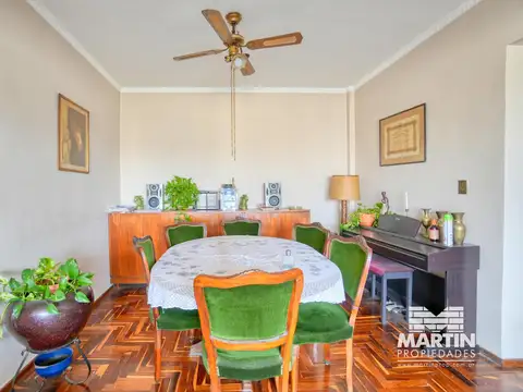 Departamento 4 ambientes con 2 baños
