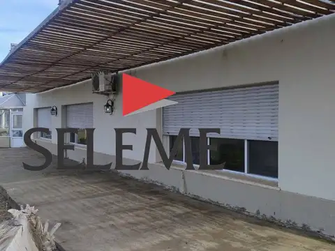 VENTA - CASA 4 DORMITORIOS