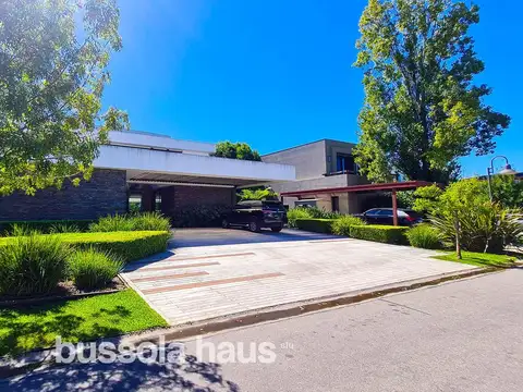 Casa en Alquiler de 4 dormitorios