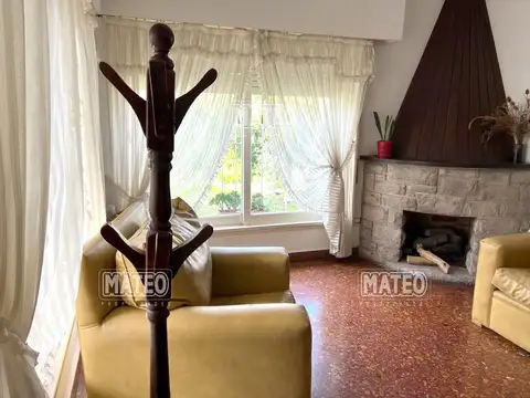 Casa 5 ambientes con 2 baños