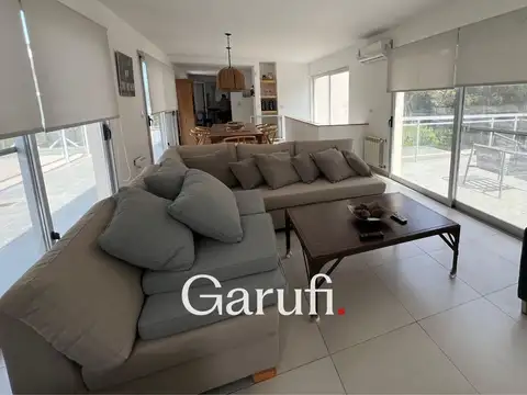 Casa en Venta de 5 dormitorios