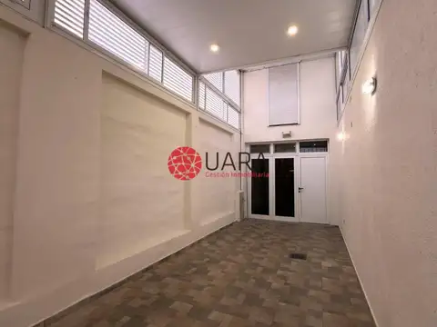 CASA EN VENTA IMPECABLE Bº JOSE HERNANDEZ