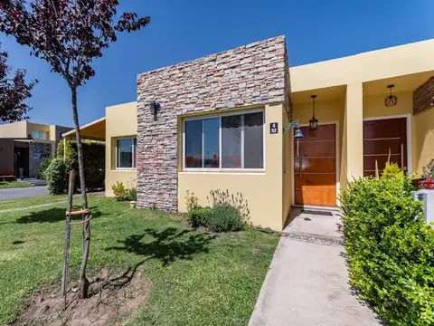 Avenida V. Fair 1400