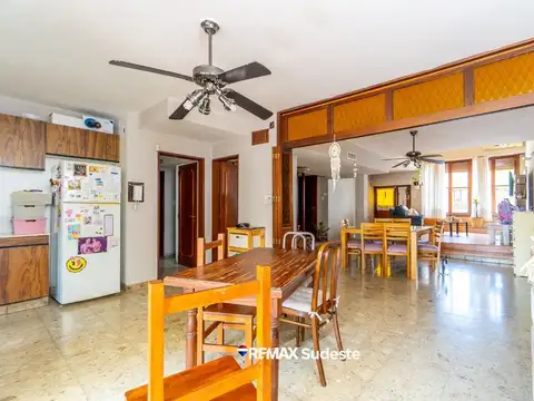 VENTA CASA TRADICIONAL EN EL CENTRO AMPLIO LOTE