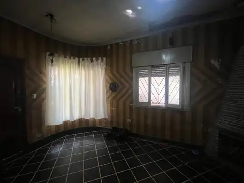 TEMPERLEY casa a reciclar lote 11x20 OPORTUNIDAD