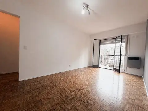 Departamento 2 ambientes con balcón