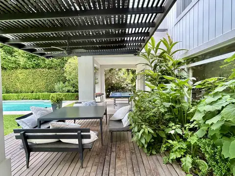 Casa en Alquiler Temporal en Santa Barbara, USD 4.500