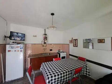 Depto Tipo Casa 2 ambientes con 1 baño