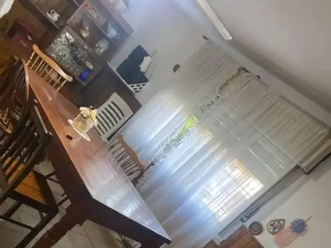 Carabobo 600 , Piso 0