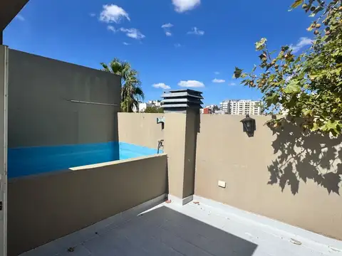 APTO CREDITO - 2 AMB. CON PILETA Y TERRAZA PROPIA