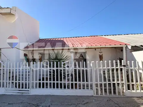 Casa 3 dormitorios - Divina Providencia