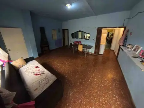 Casa en Venta en Castelar, USD 115.000