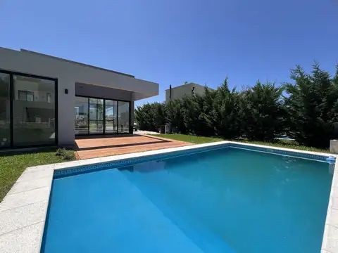 Casa Lagos de Canning con pileta