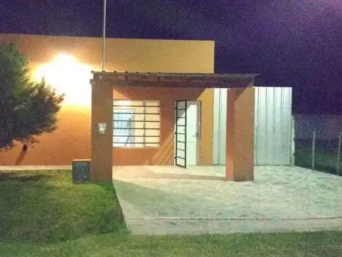 Tres Arroyos e/ Estados Unidos y Diaz Vélez