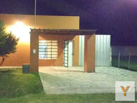Tres Arroyos e/ Estados Unidos y Diaz Vélez